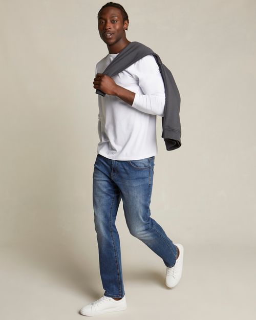 Ultra Stretch Straight Fit Jeans