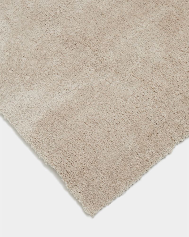 L---Beige
