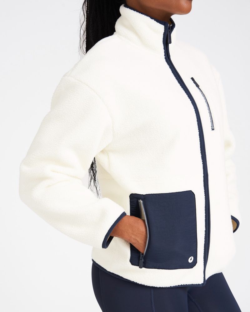XL---White