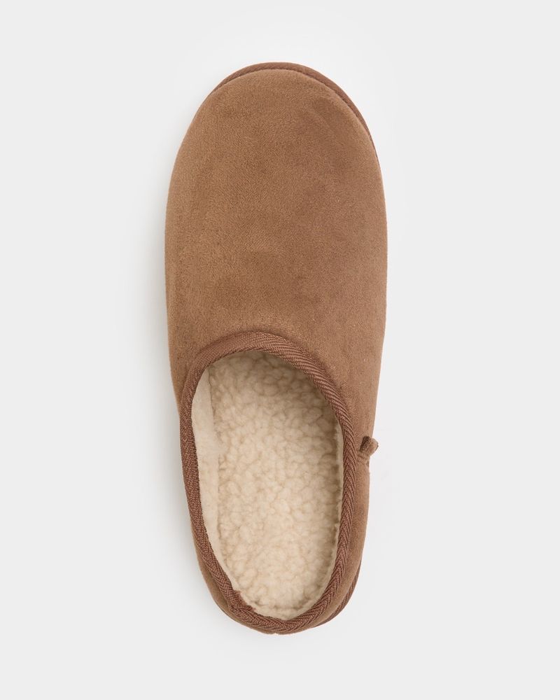 Mens slippers dunnes deals