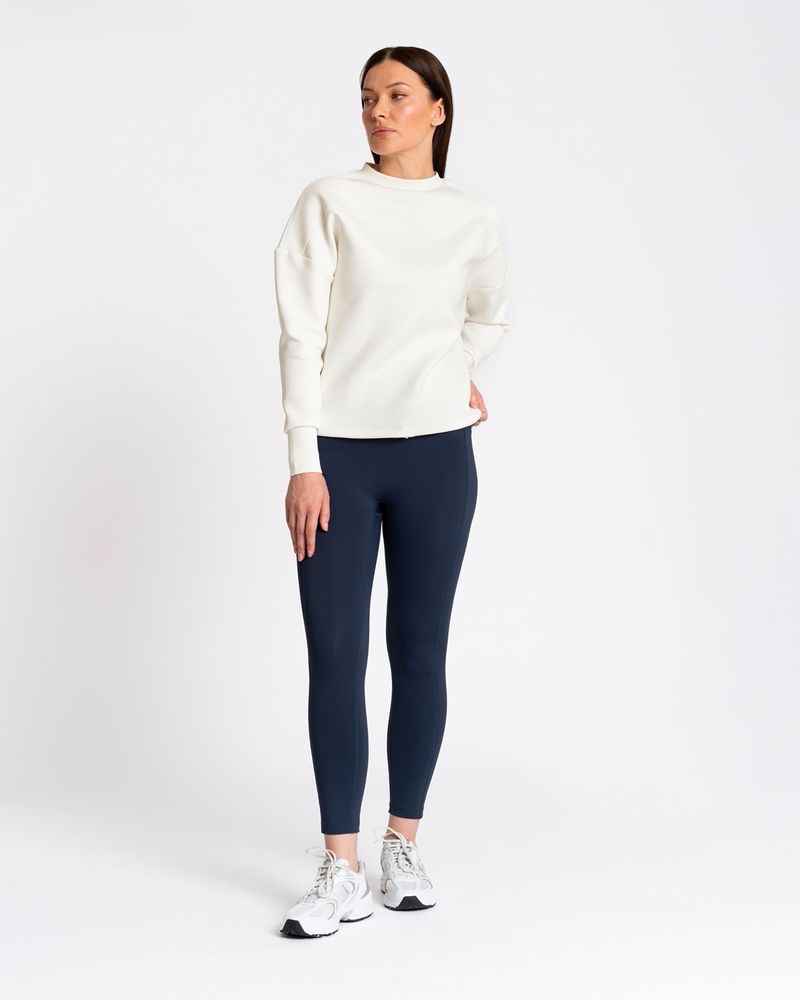 XL---White