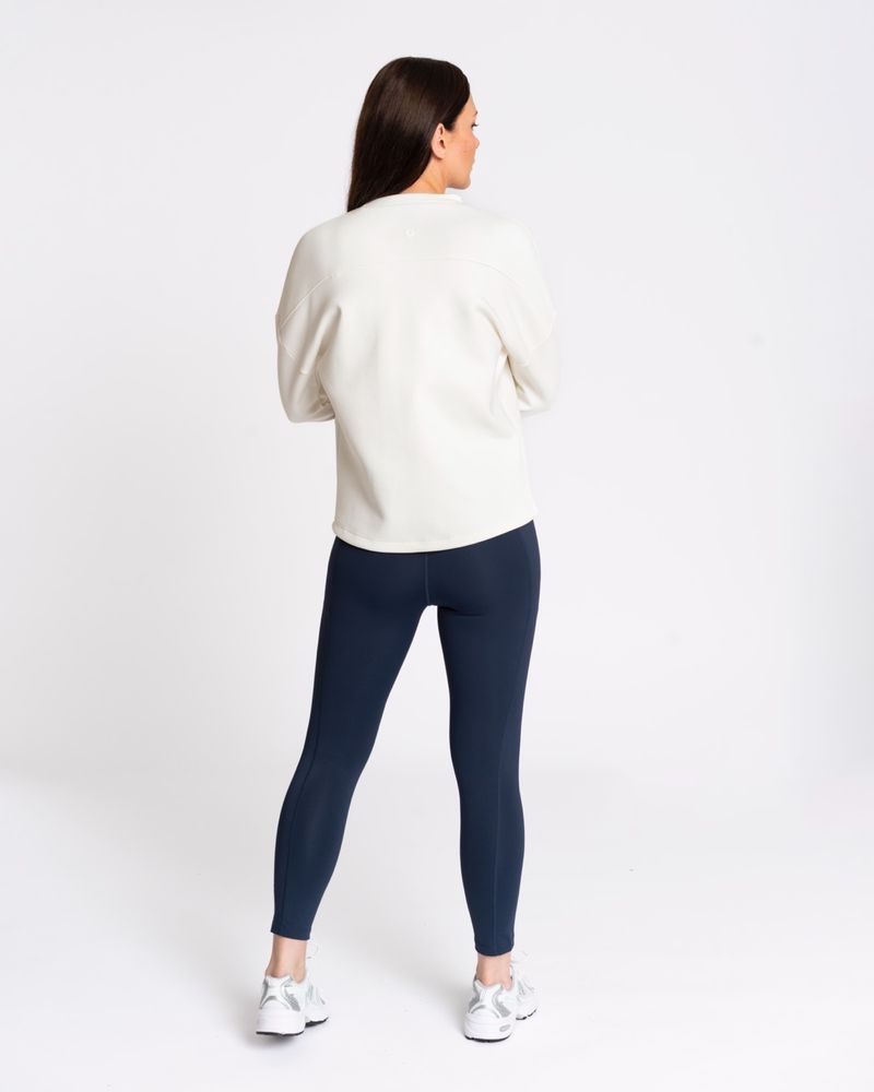 XL---White
