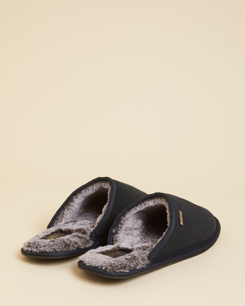 Mens slippers dunnes online