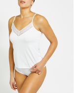 XL---White