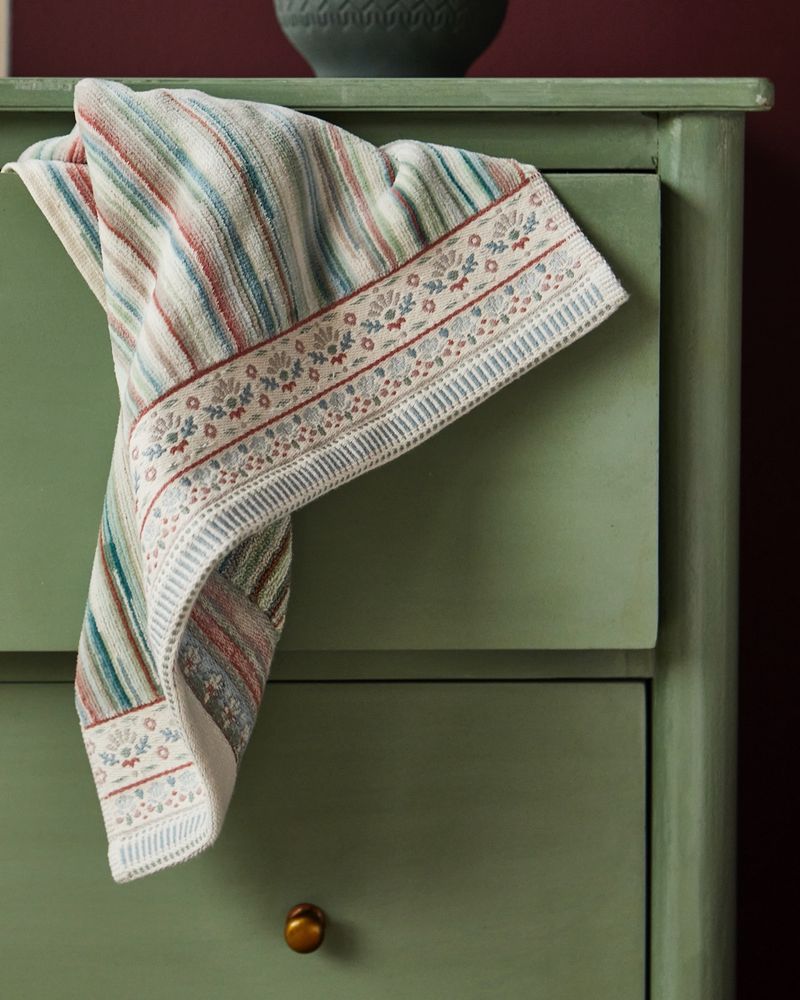 Dunnes hand towels hotsell