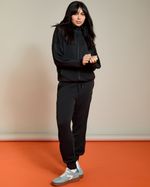 XS---Black