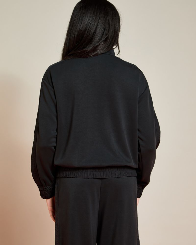 XS---Black