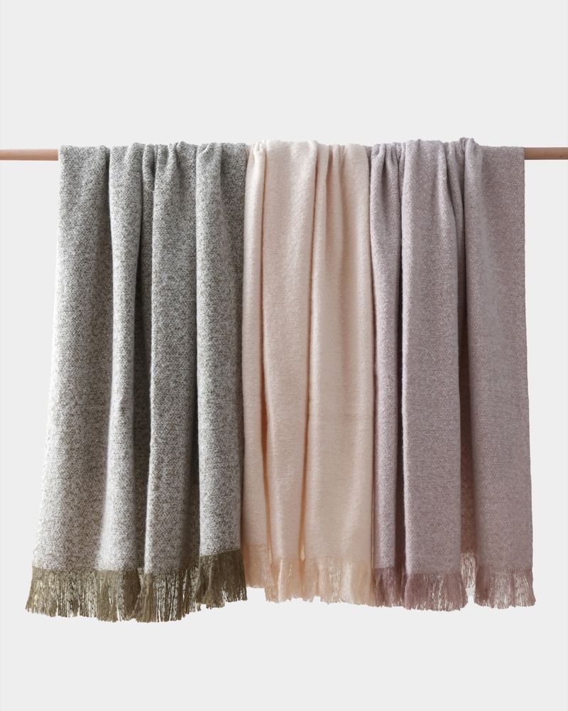 Boucle-Throw.jpg