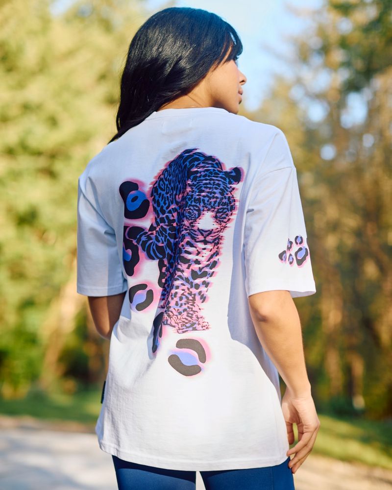 XS---White