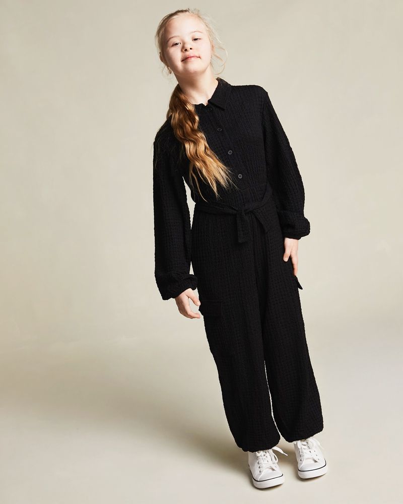5226773_black.jpg