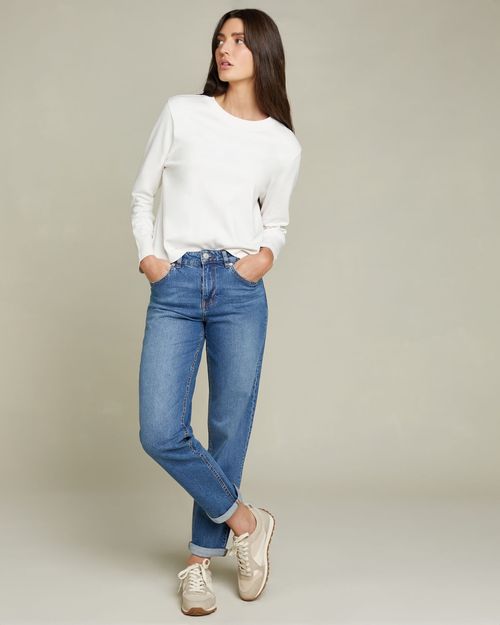 Mid Rise Boyfriend Jeans