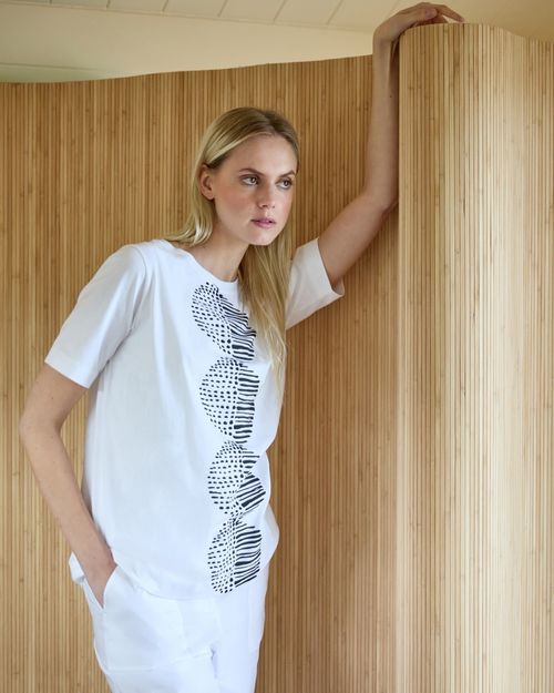 Carolyn Donnelly The Edit Circle Placement Print T-Shirt