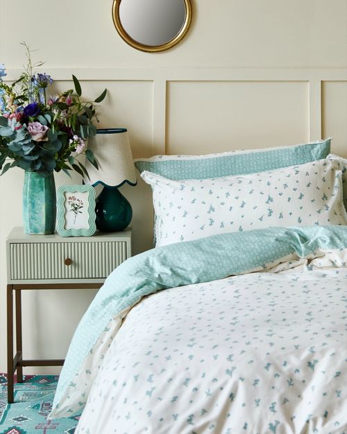 Carolyn Donnelly Eclectic Lace Trim Duvet