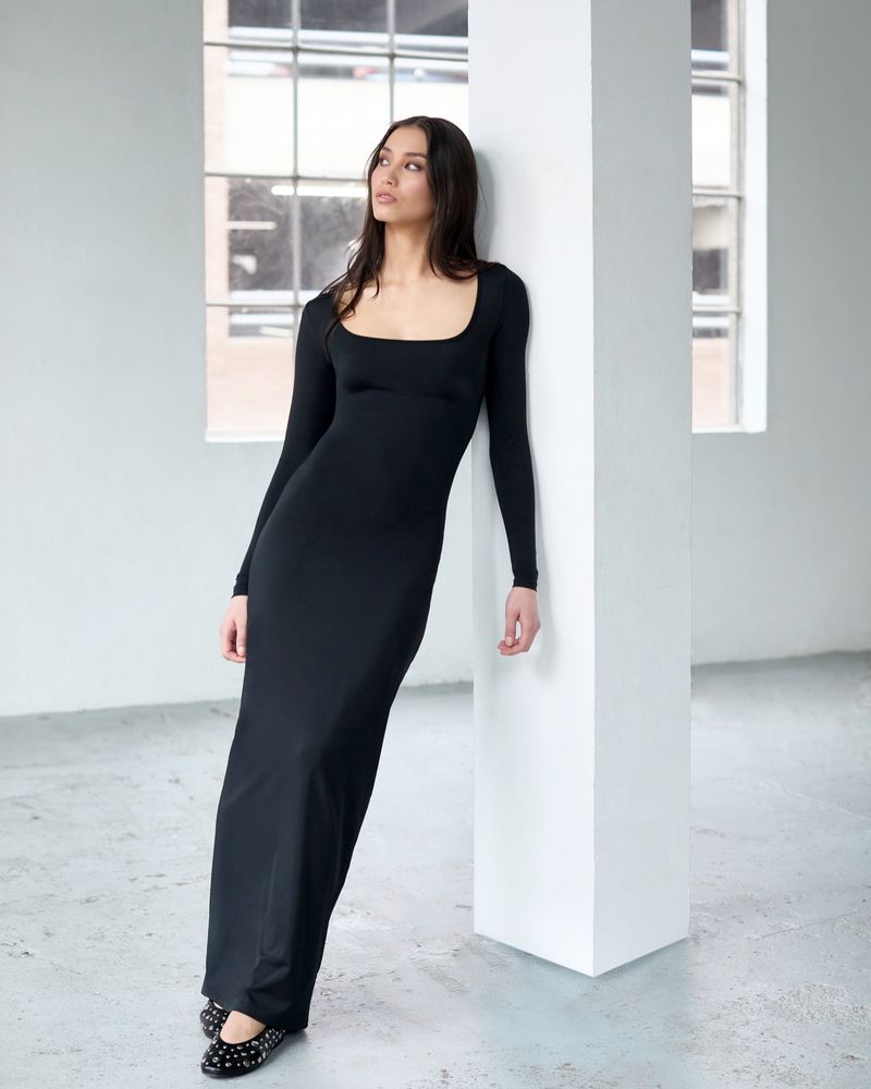 XS---Black