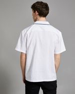XS---White