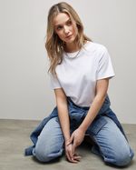 XS---White