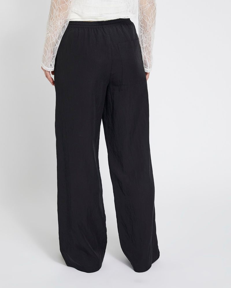 12---Black
