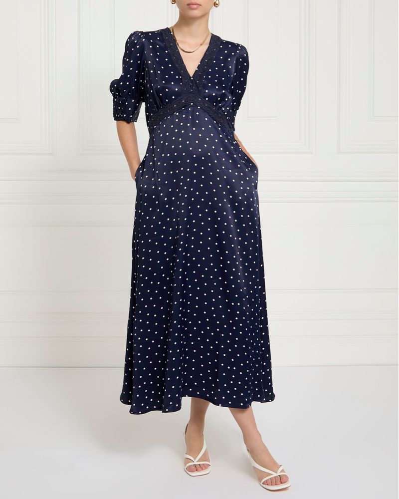 10---Navy---Ivory