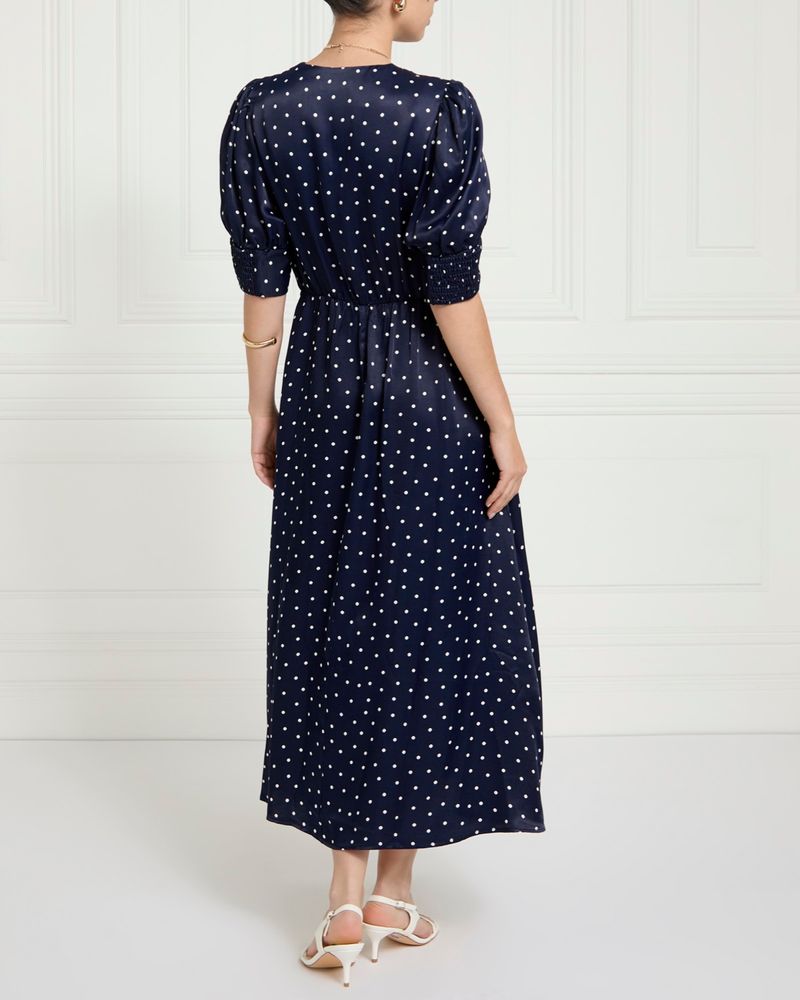10---Navy---Ivory