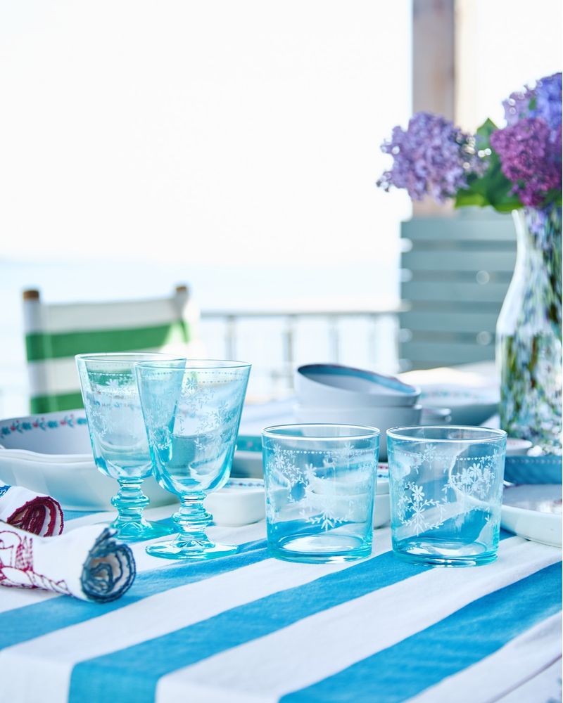 2053120_blue_1.jpg