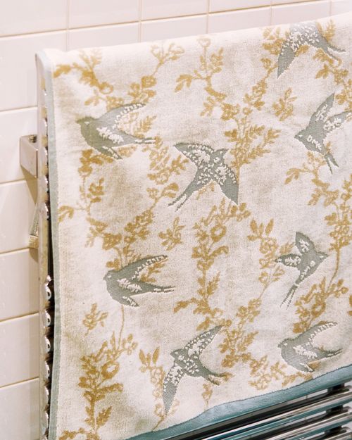 Carolyn Donnelly Eclectic Bird Fashion Towel