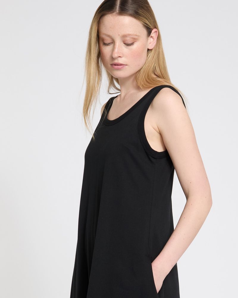 XS---Black