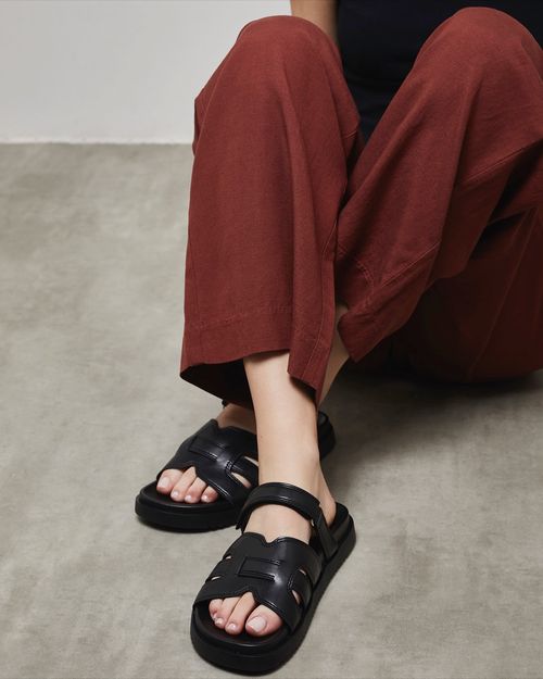 H-Front Strap Slider Sandals