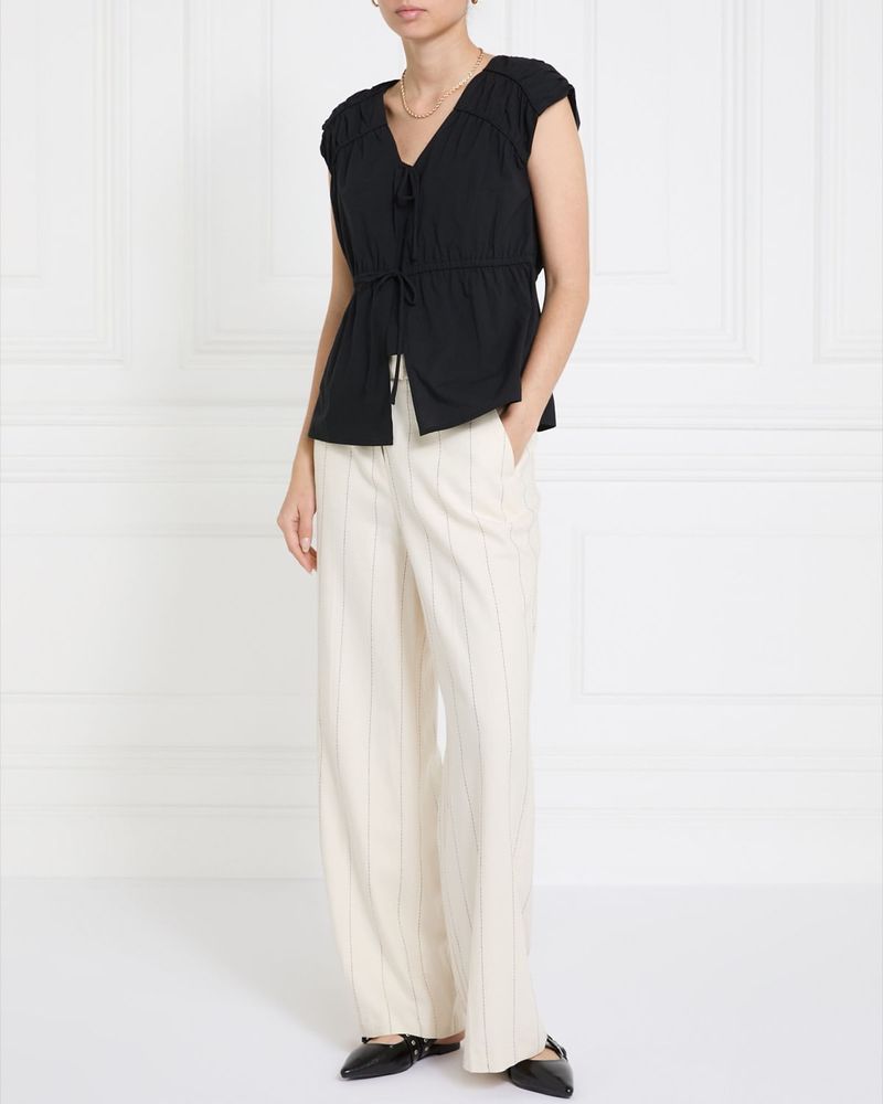10---Black