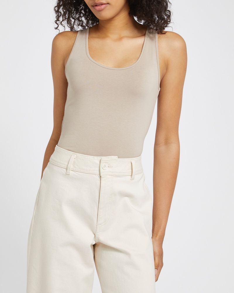 L---Taupe