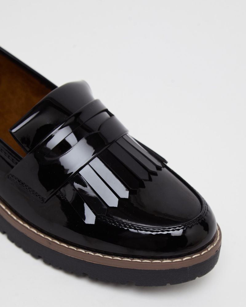 36---Black-Patent