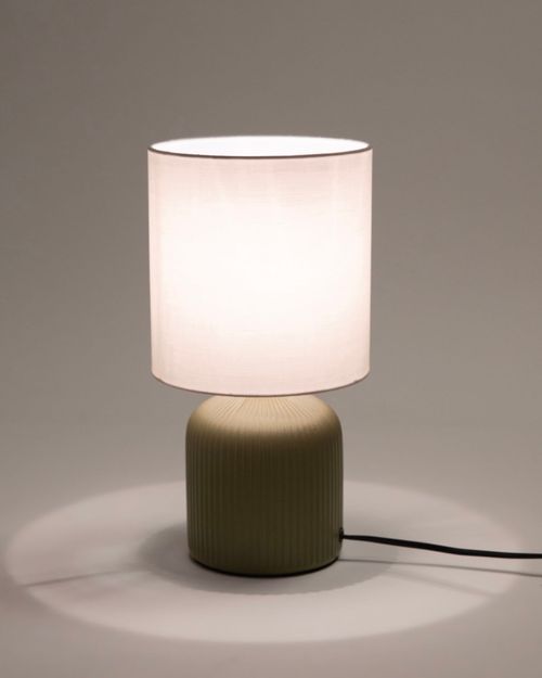 Ribbed Ceramic Lamp