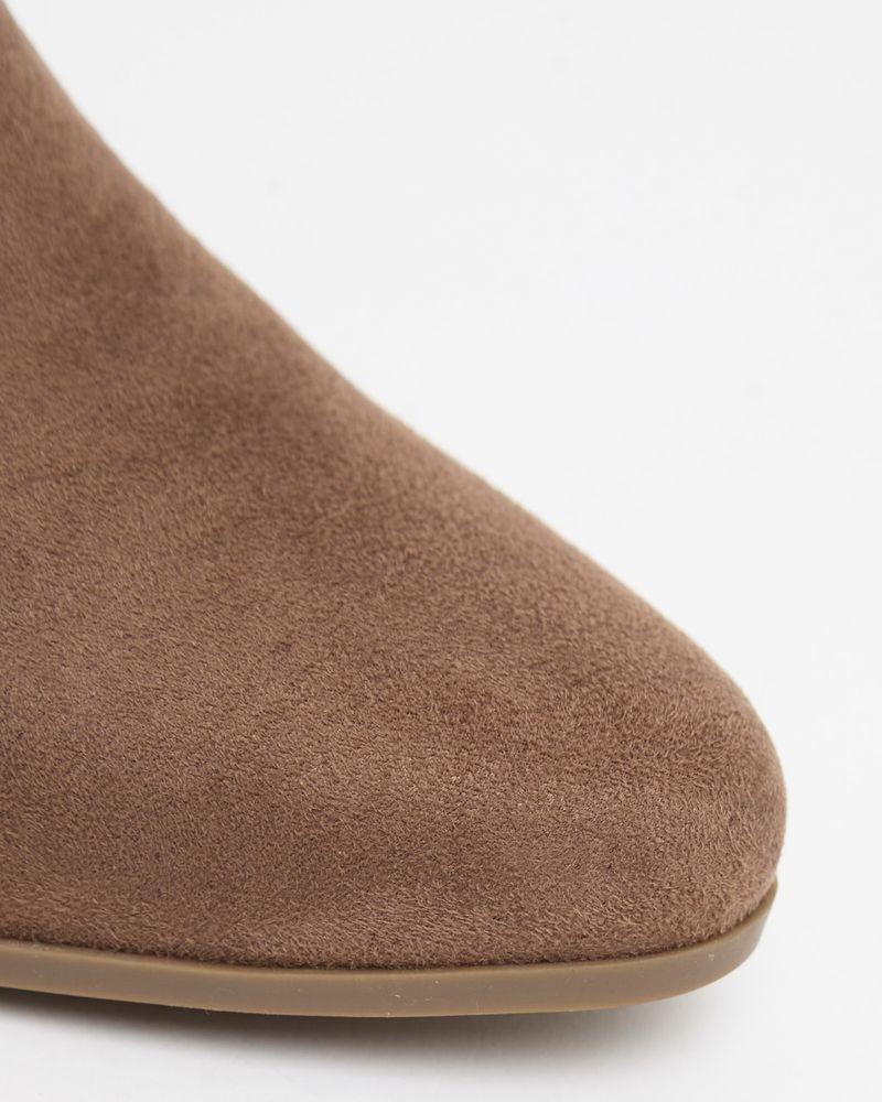 37---Taupe