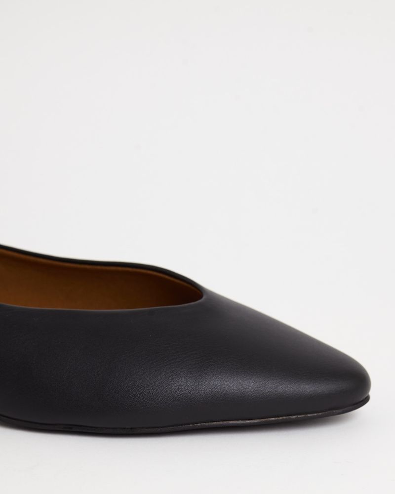 37---Black-Pu