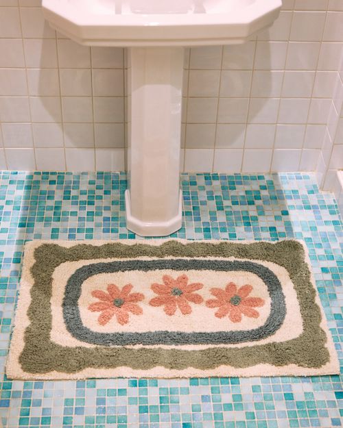 Carolyn Donnelly Eclectic Tufted Bathmat
