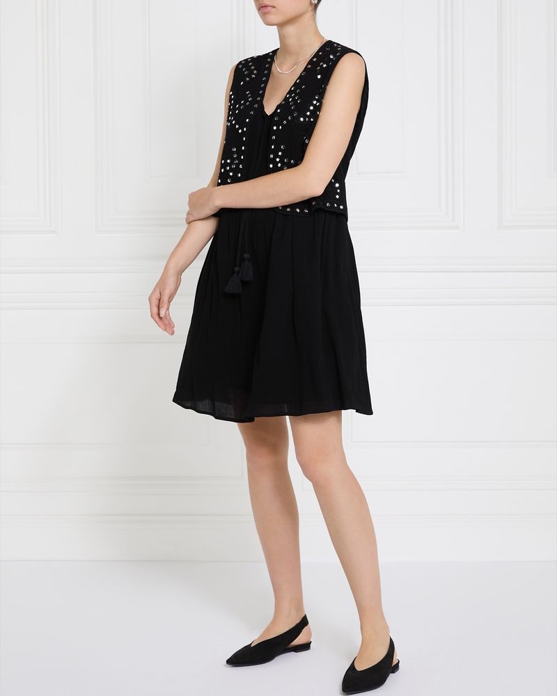 10---Black