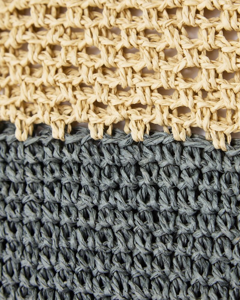 7091160_khaki_4