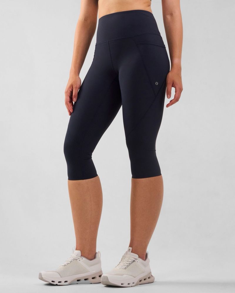 Powercut Sculpt Outerspace Navy High-Waisted Capri Leggings