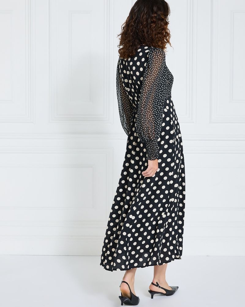 12---Black-Ivory