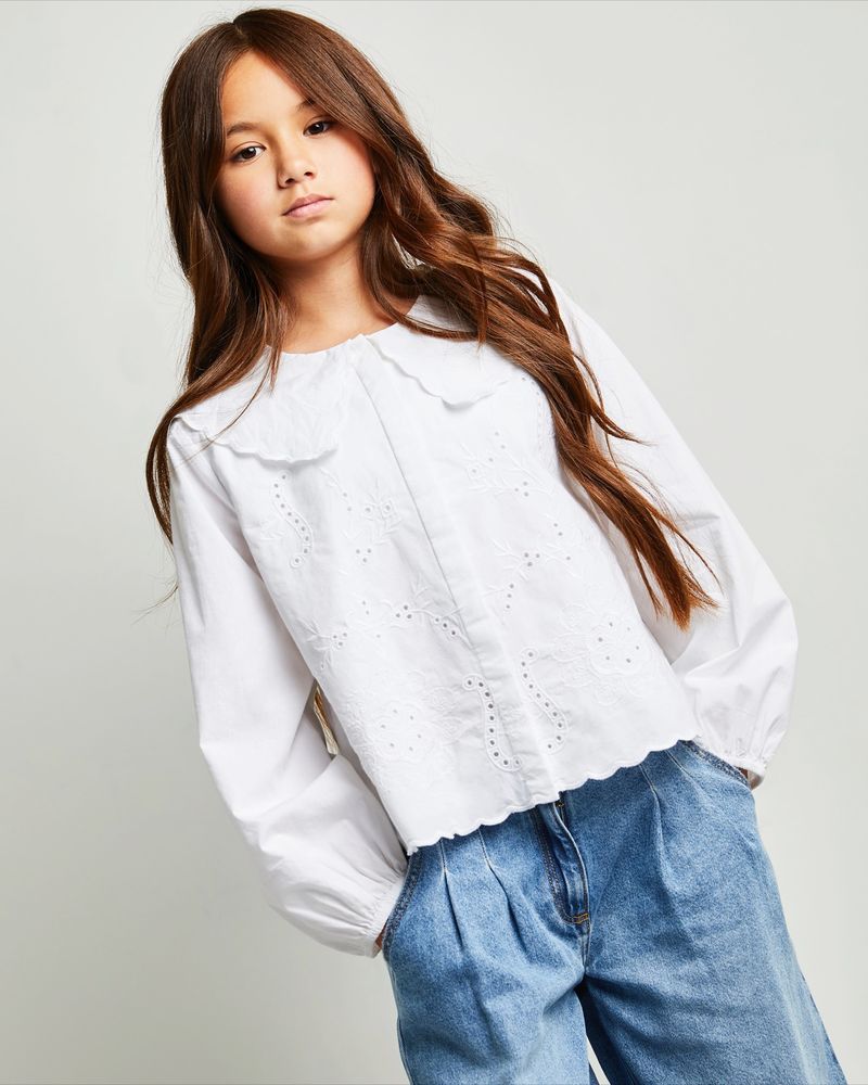 5298105_white
