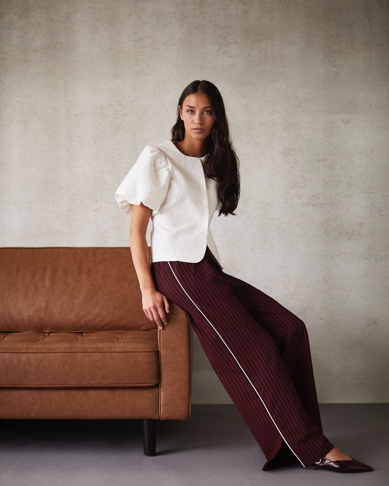7953159_burgundy