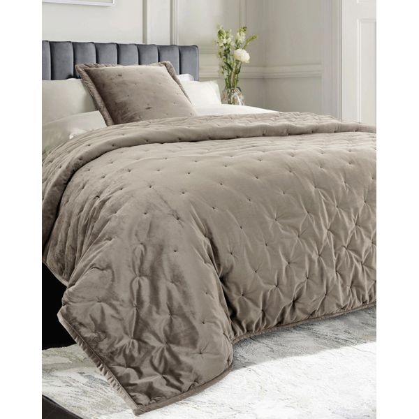 Velvet Bedspread