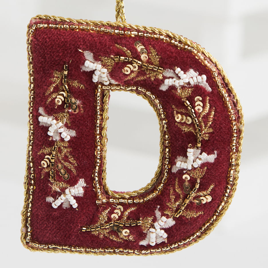 D